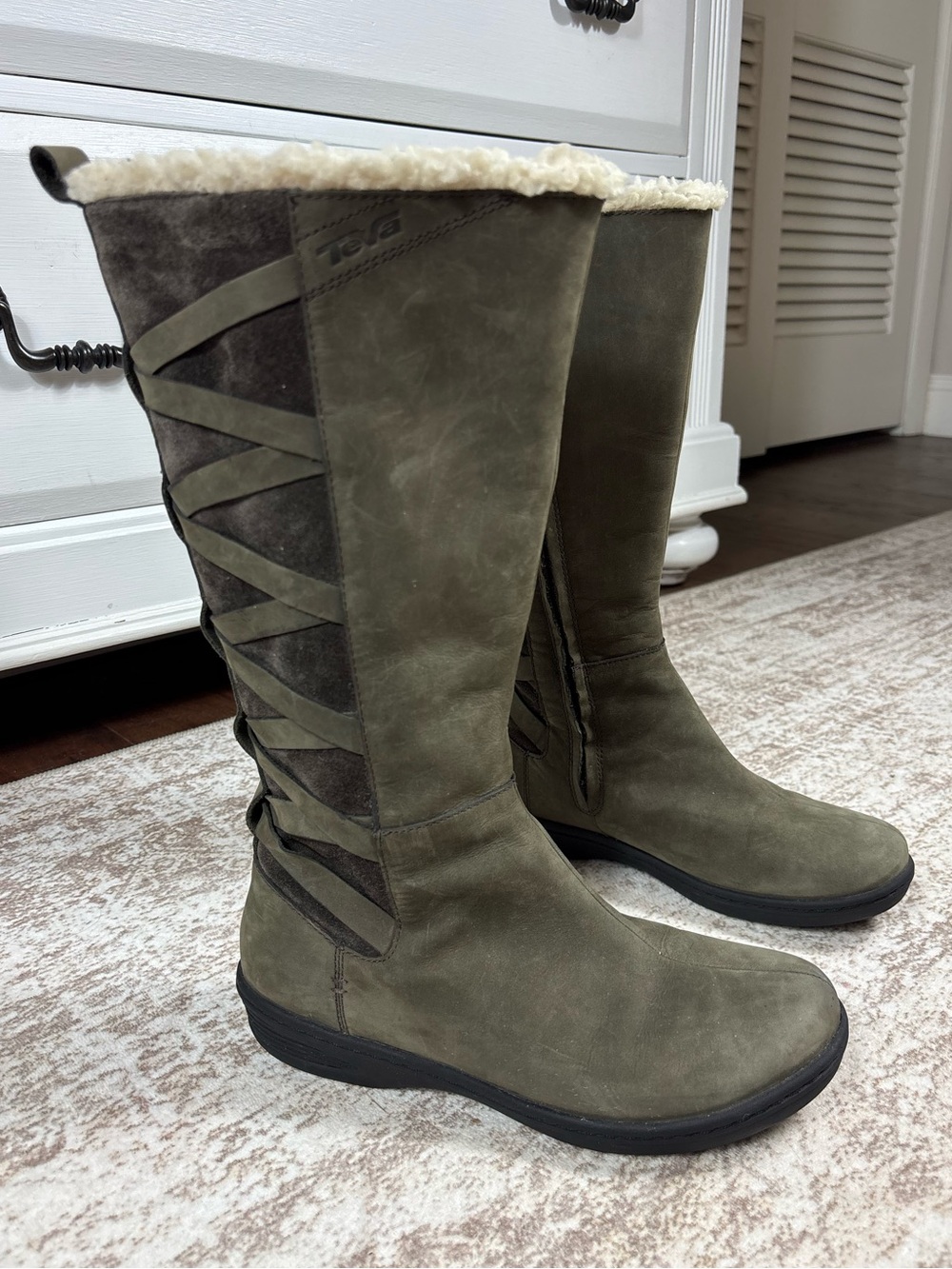 Teva Figueroa Waterproof Tall Winter Boots Size 7.5